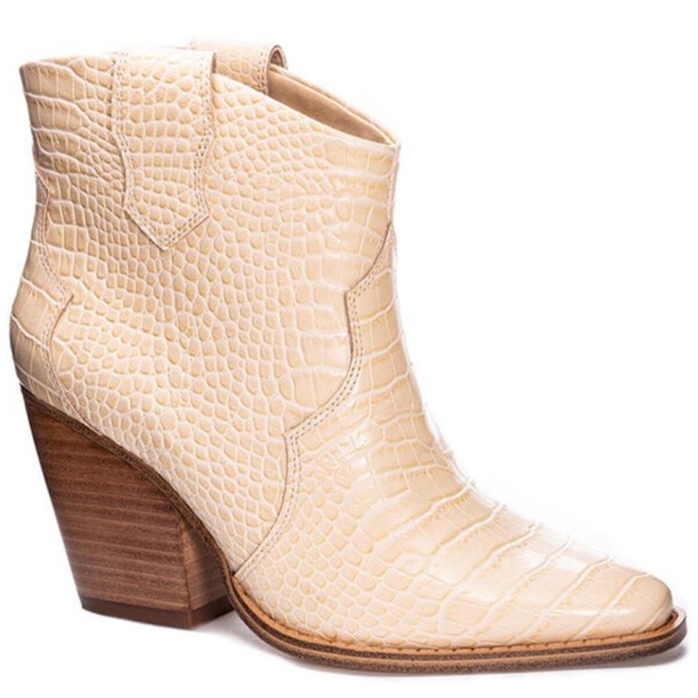 Chinese Laundry Bonnie Croc Print Booties